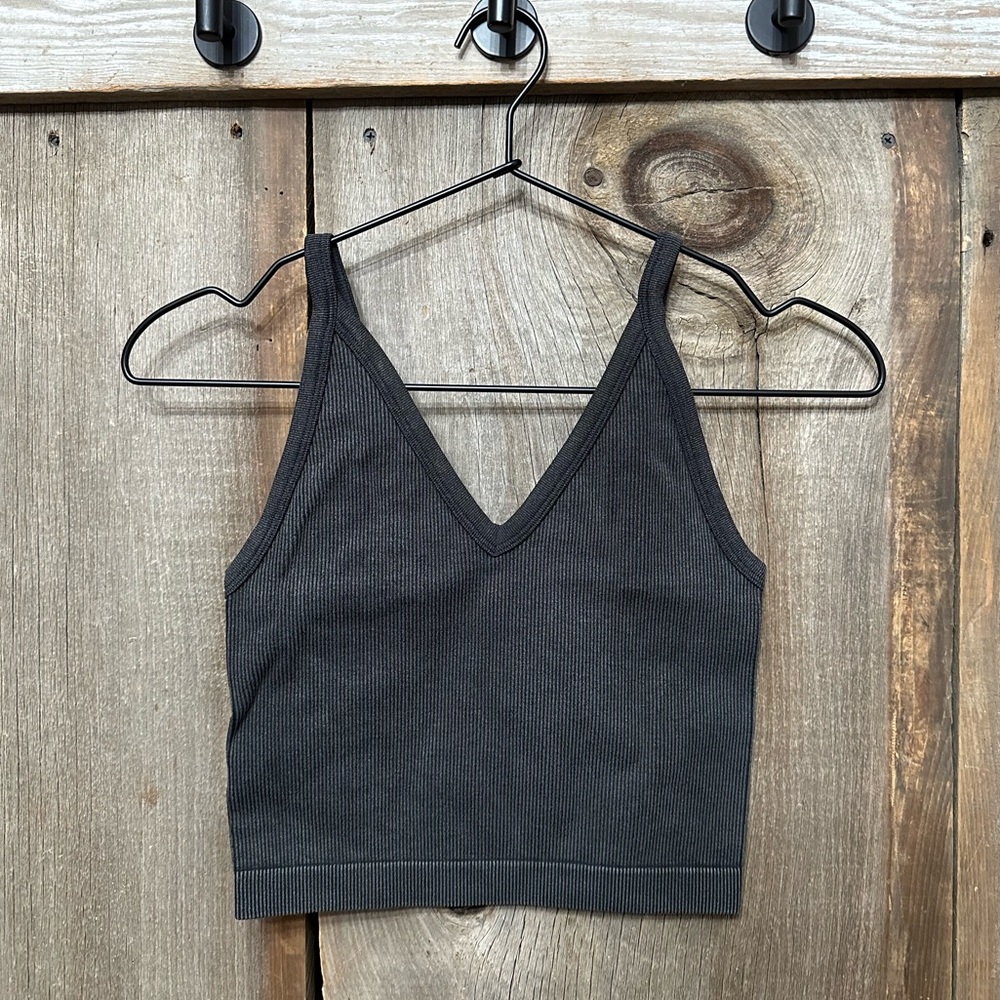 Express Body Contour Seamless Ribbed Washed V-Neck Cami Tank Top Black Size S/M